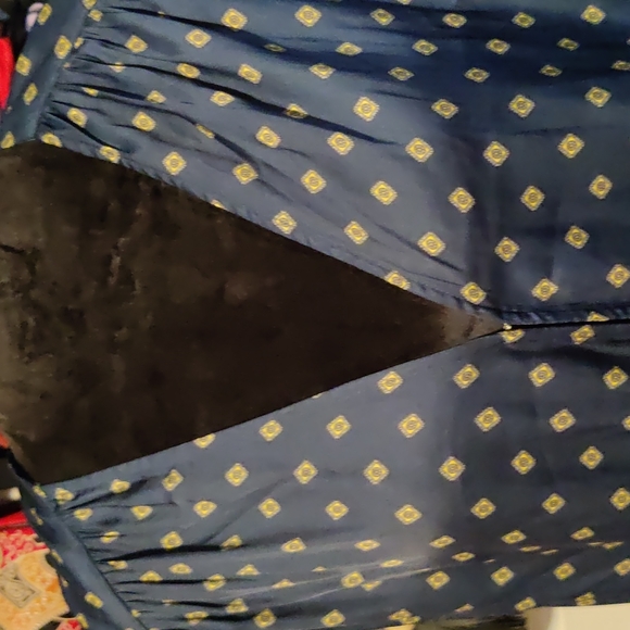 Free People Navy Blue & golden geometric print blouse that ties at waist - Picture 3 of 8